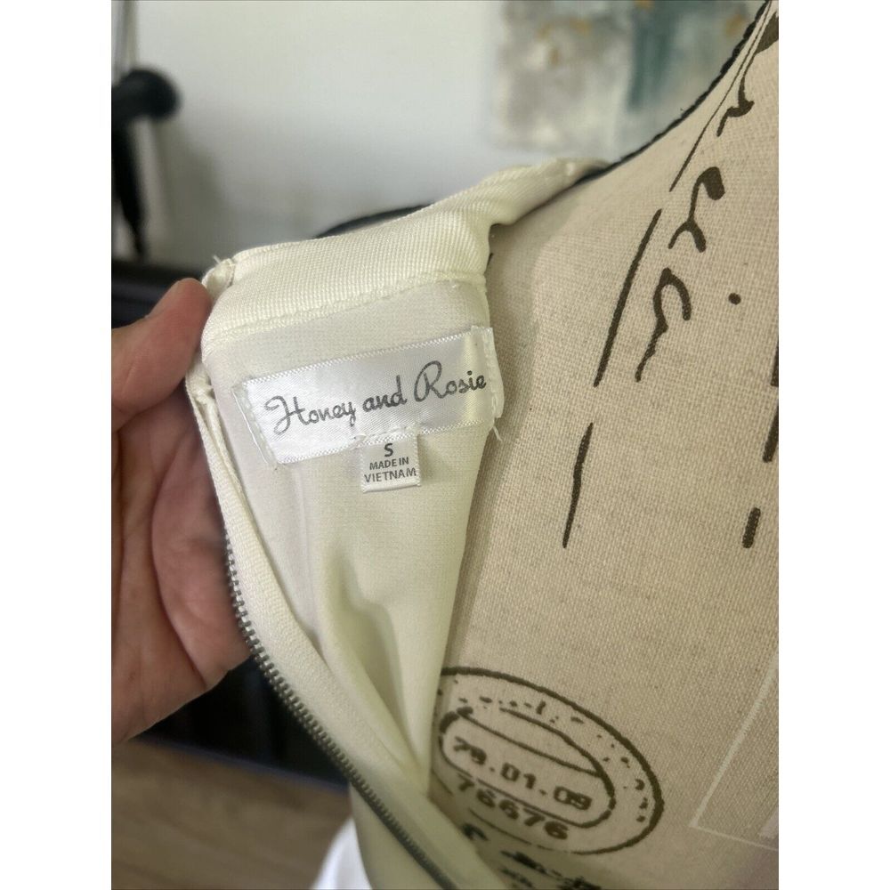 Honey and Rosie A-Line Dress‎ Womens Size S Cream Sleeveless High Neck - Picture 5 of 5